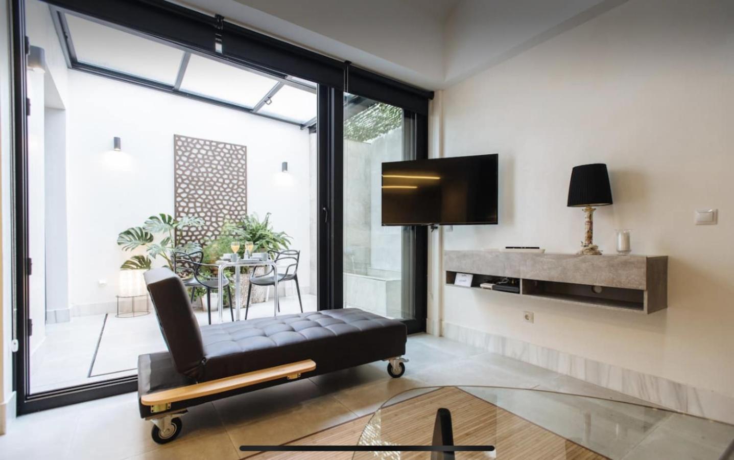 Lujoso Loft Con Piscina Y Espacio Office Appartement Sevilla