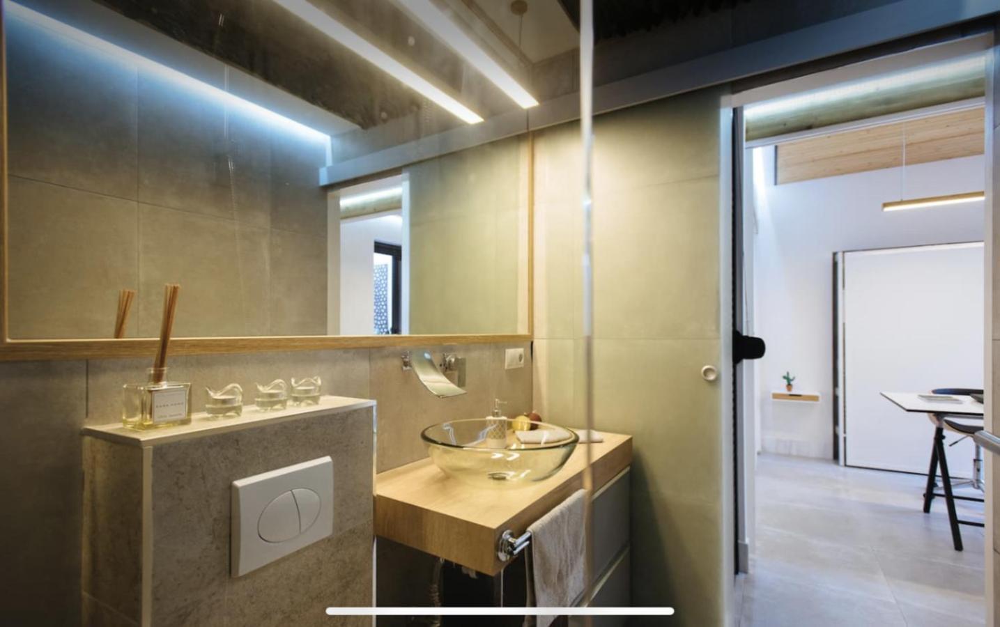 Lujoso Loft Con Piscina Y Espacio Office